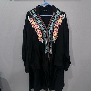 Glitzy Girlz Women’s Black long sleeve floral Blouse size 2X